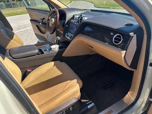 used 2019 Bentley Bentayga car, priced at $68,995