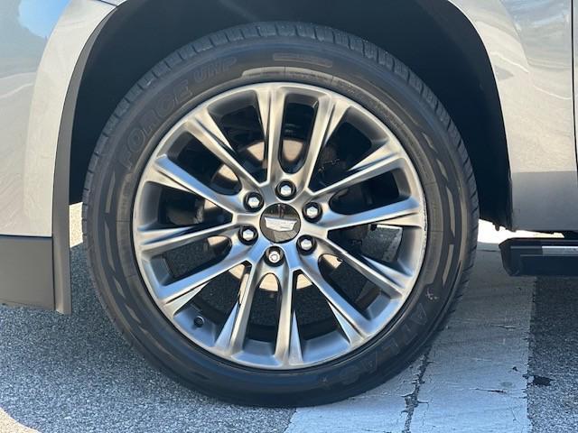 used 2020 Cadillac Escalade ESV car, priced at $42,388