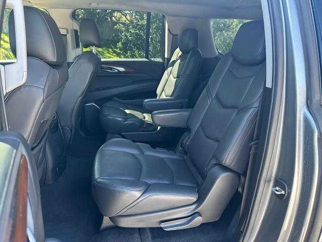 used 2020 Cadillac Escalade ESV car, priced at $42,388