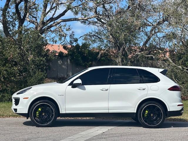 used 2017 Porsche Cayenne E-Hybrid car, priced at $27,588