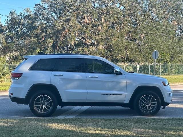 used 2021 Jeep Grand Cherokee car, priced at $25,995