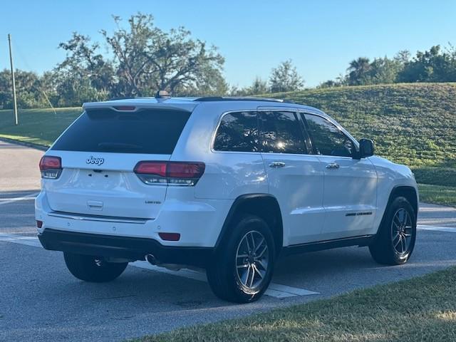 used 2021 Jeep Grand Cherokee car, priced at $25,995