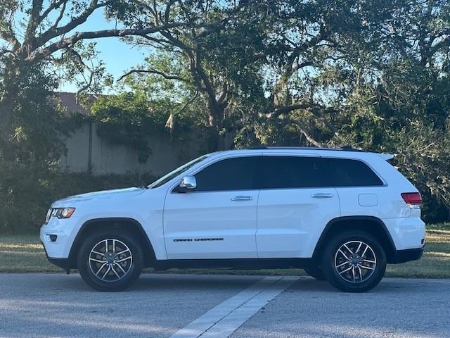 used 2021 Jeep Grand Cherokee car, priced at $25,995