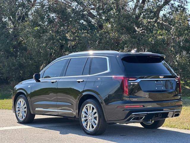 used 2021 Cadillac XT6 car, priced at $31,111