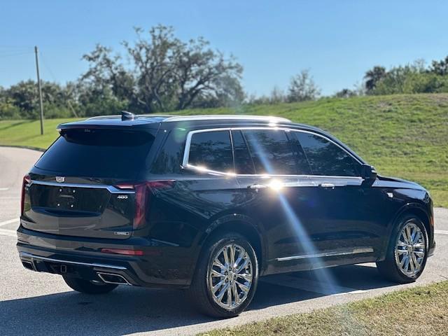 used 2021 Cadillac XT6 car, priced at $31,111