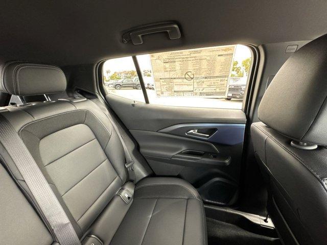 new 2025 Chevrolet Equinox EV car, priced at $33,533