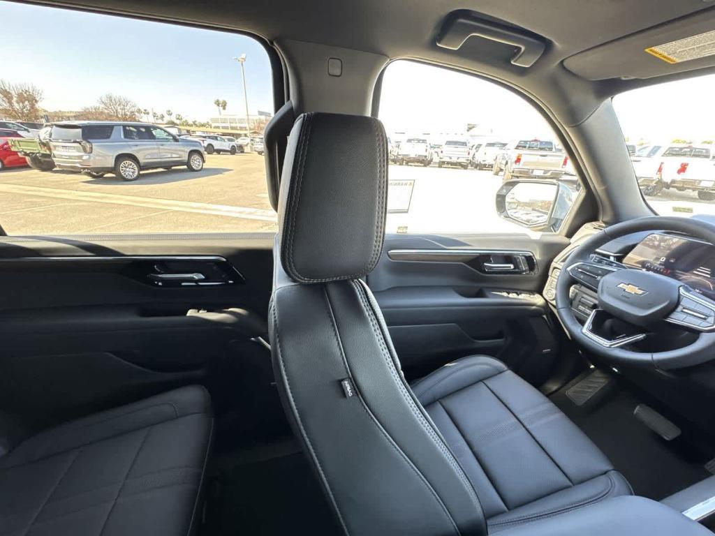 new 2025 Chevrolet Suburban car, priced at $94,450