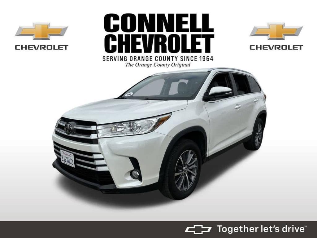 used 2019 Toyota Highlander car, priced at $27,499