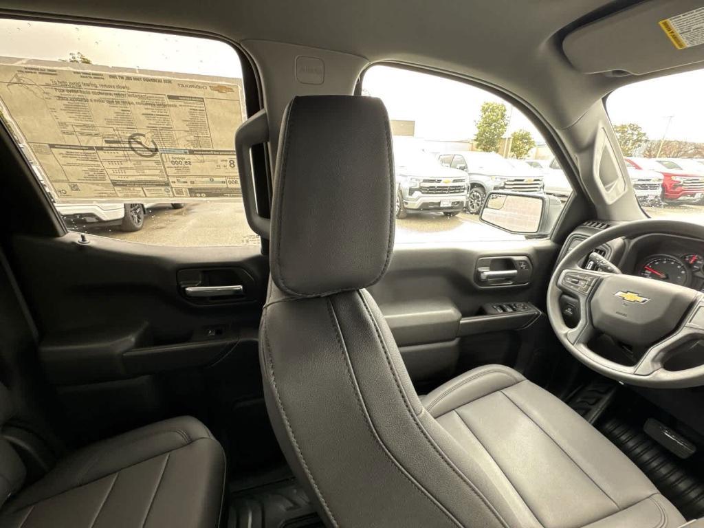 new 2025 Chevrolet Silverado 1500 car, priced at $38,648
