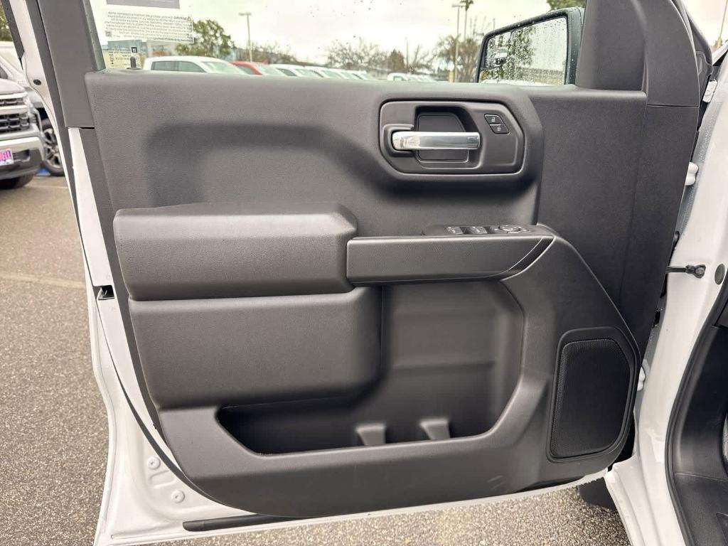 new 2025 Chevrolet Silverado 1500 car, priced at $38,648