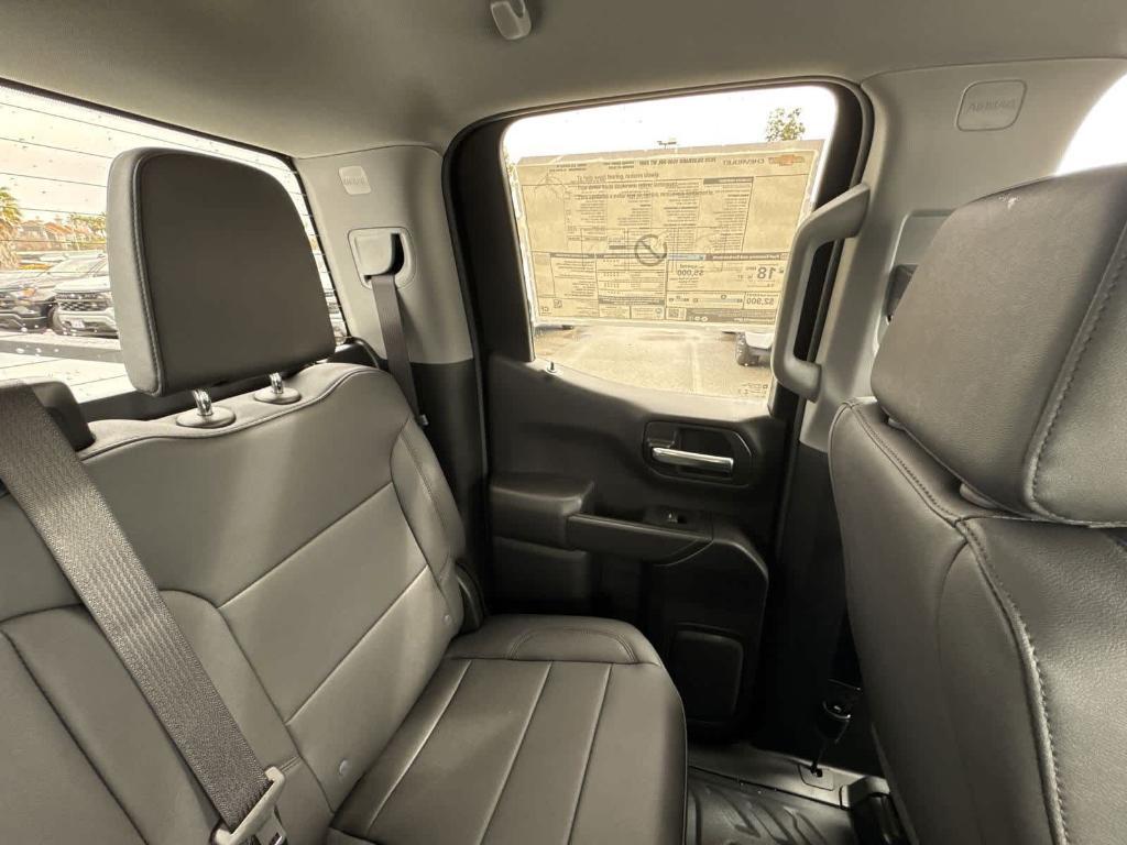 new 2025 Chevrolet Silverado 1500 car, priced at $38,648
