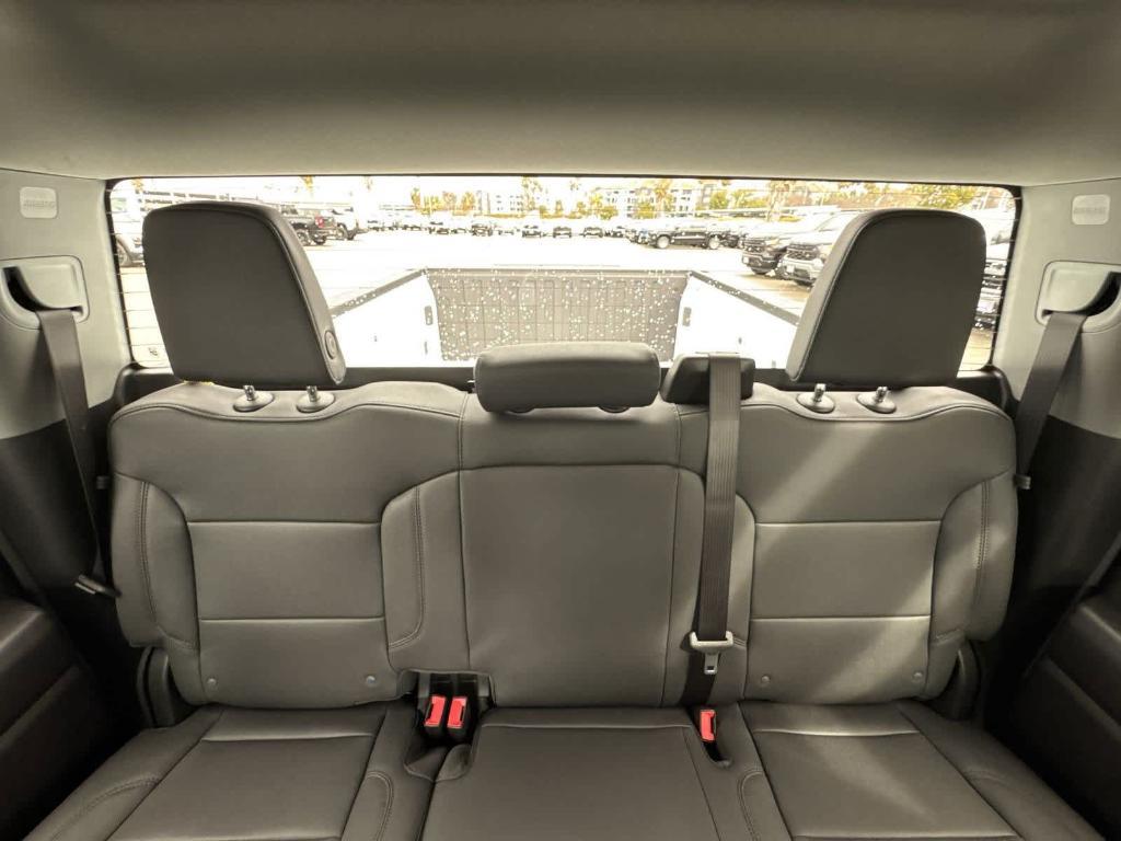 new 2025 Chevrolet Silverado 1500 car, priced at $38,648