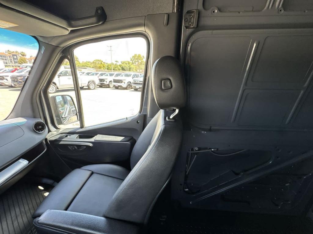 used 2021 Mercedes-Benz Sprinter 2500 car, priced at $39,999