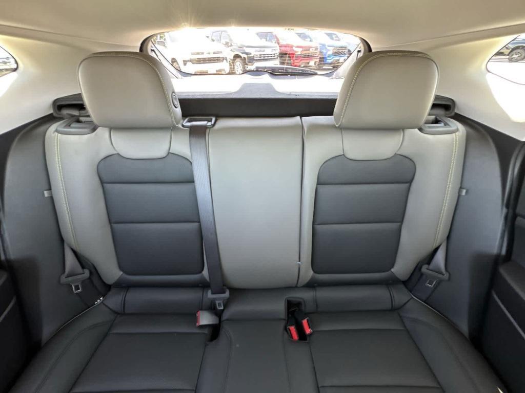 new 2025 Chevrolet Trax car, priced at $28,137