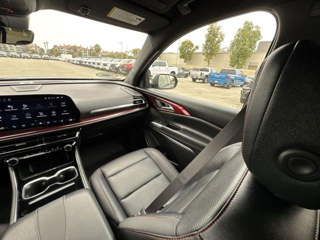 used 2024 Chevrolet Traverse car, priced at $48,999