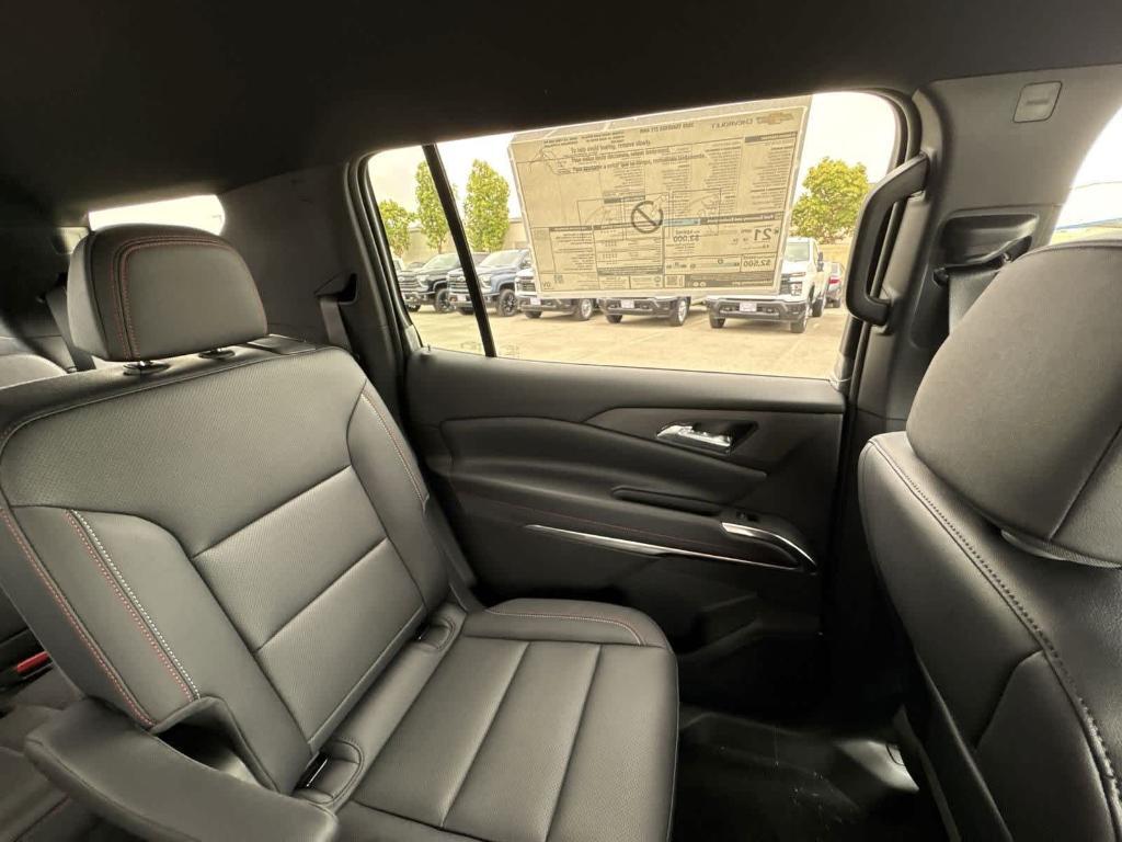 new 2025 Chevrolet Traverse car, priced at $49,858