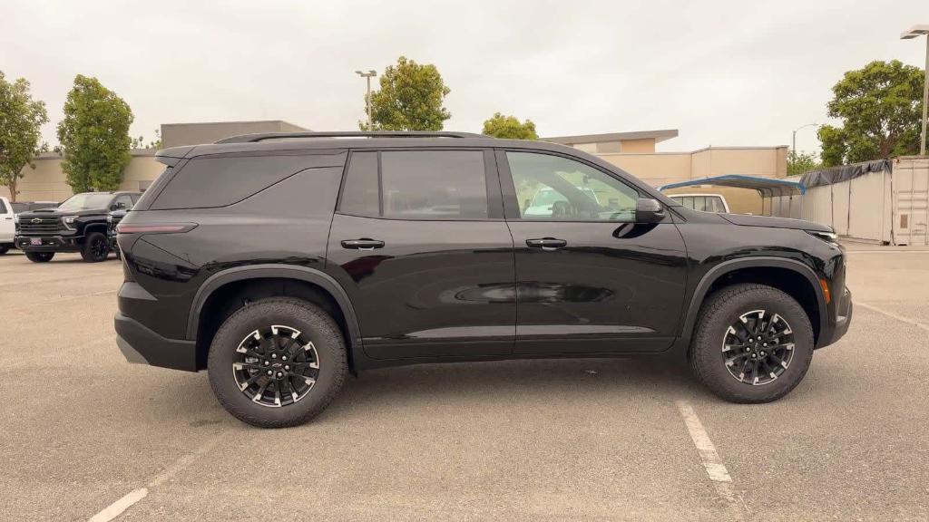 new 2025 Chevrolet Traverse car, priced at $49,858