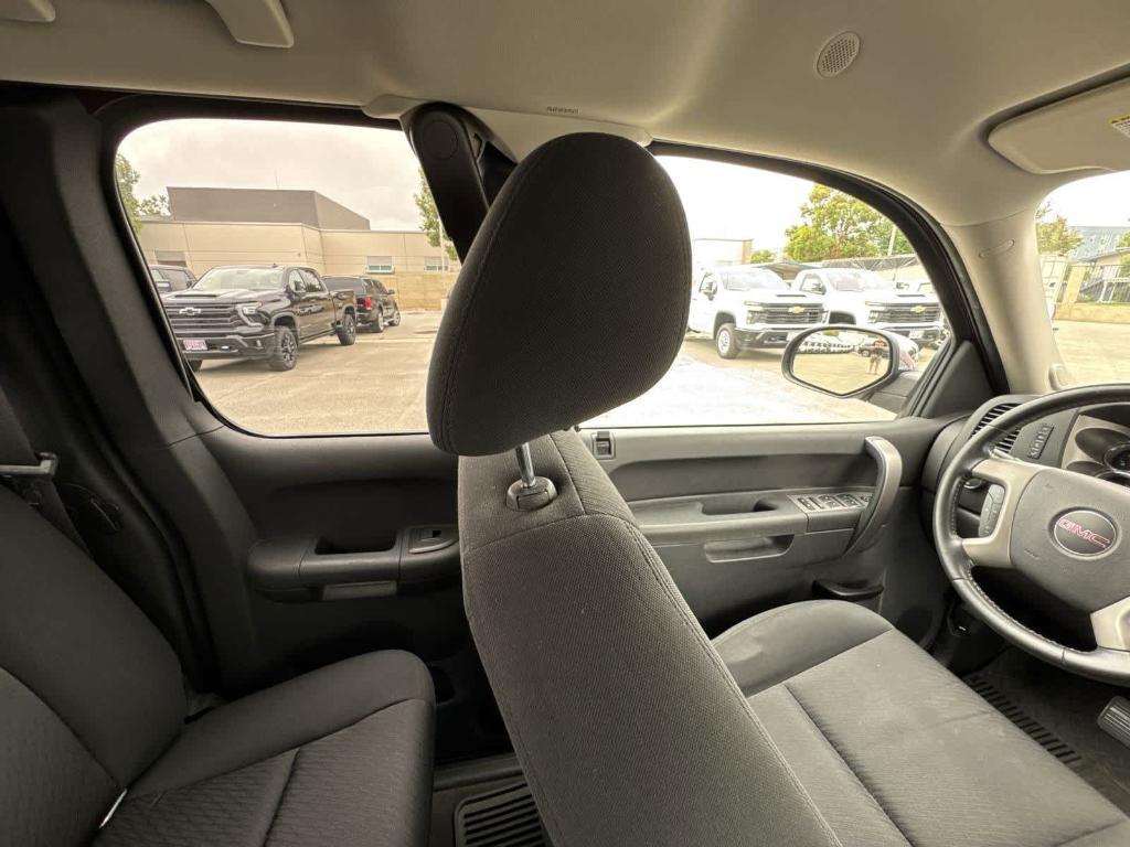 used 2013 GMC Sierra 1500 car, priced at $21,999