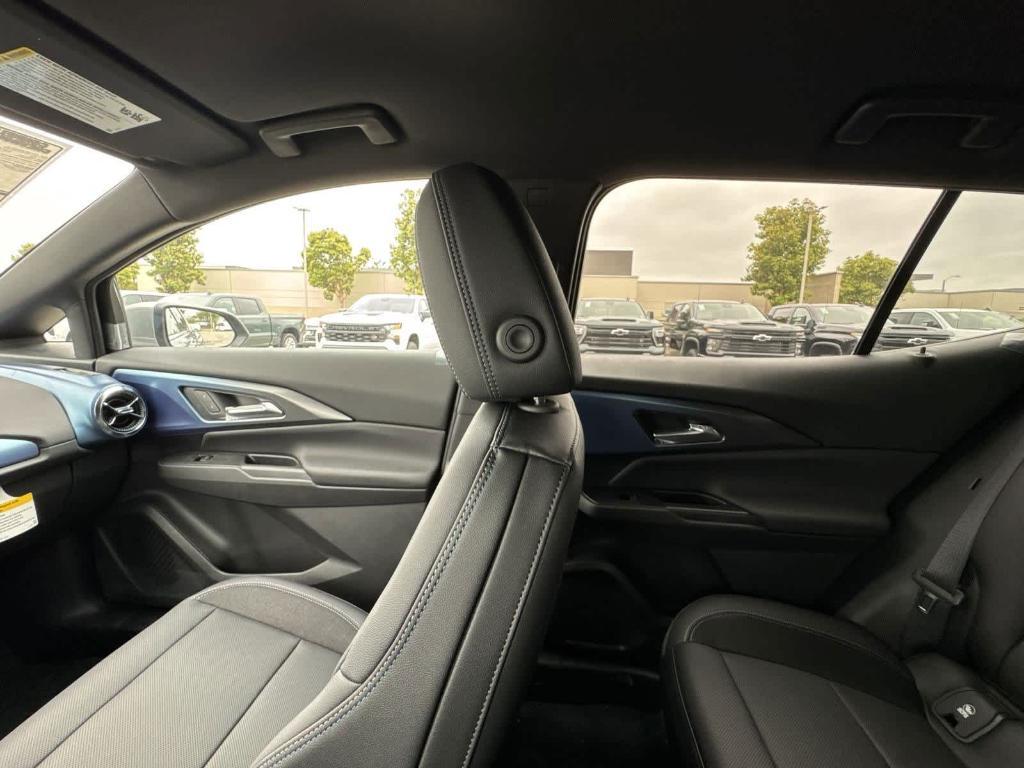 new 2025 Chevrolet Equinox EV car, priced at $31,038