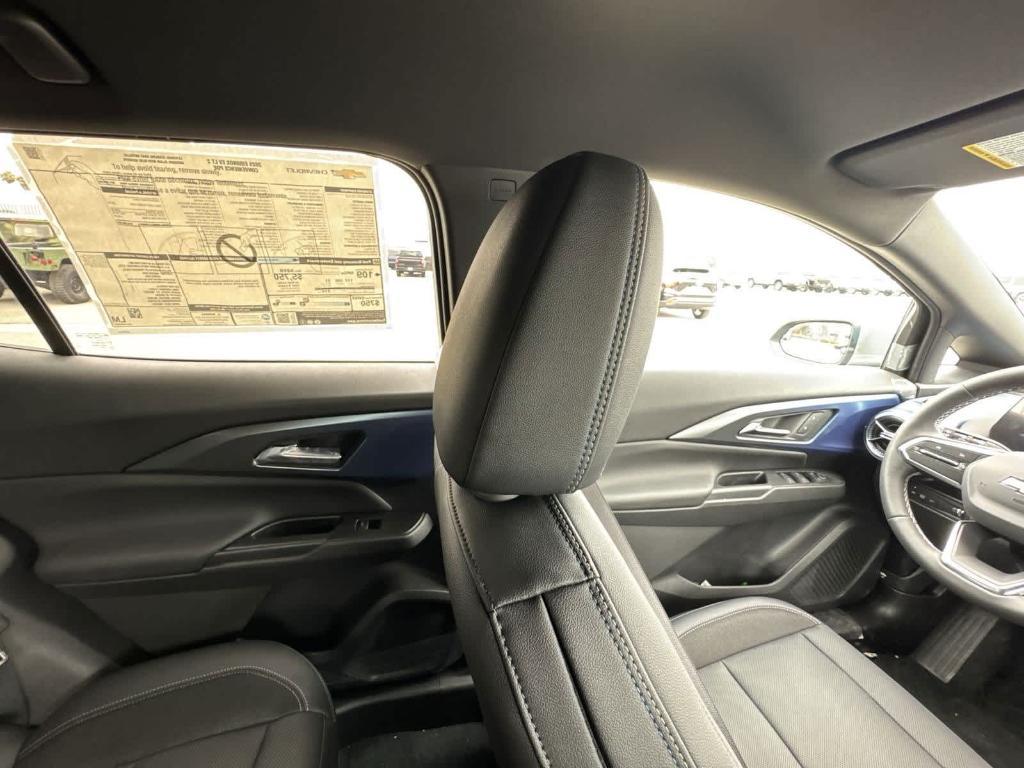 new 2025 Chevrolet Equinox EV car, priced at $31,038