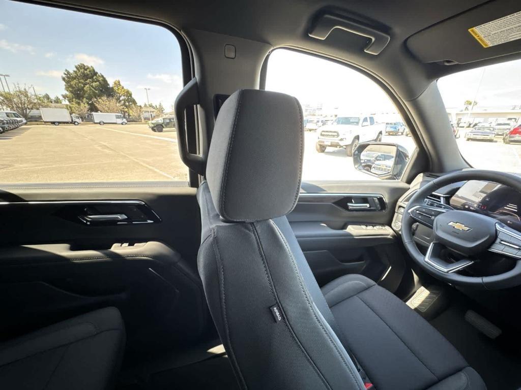 new 2025 Chevrolet Suburban car, priced at $64,341