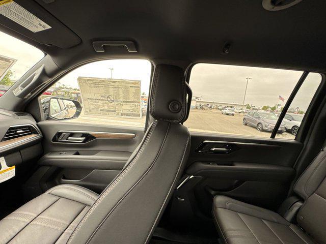 new 2025 Chevrolet Suburban car, priced at $82,593