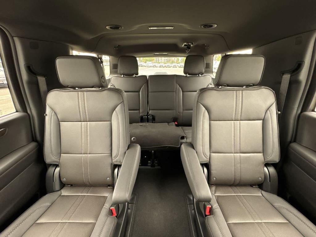 new 2025 Chevrolet Suburban car, priced at $87,093