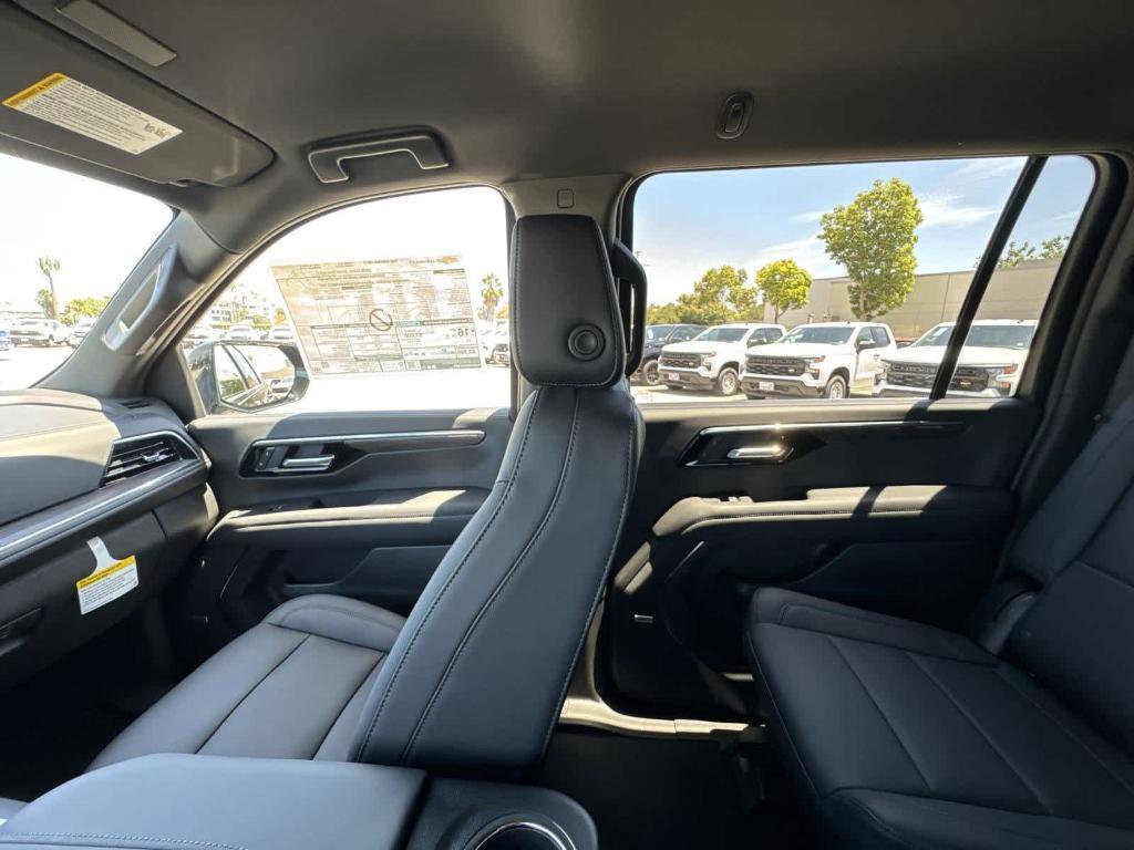 new 2025 Chevrolet Suburban car, priced at $72,978