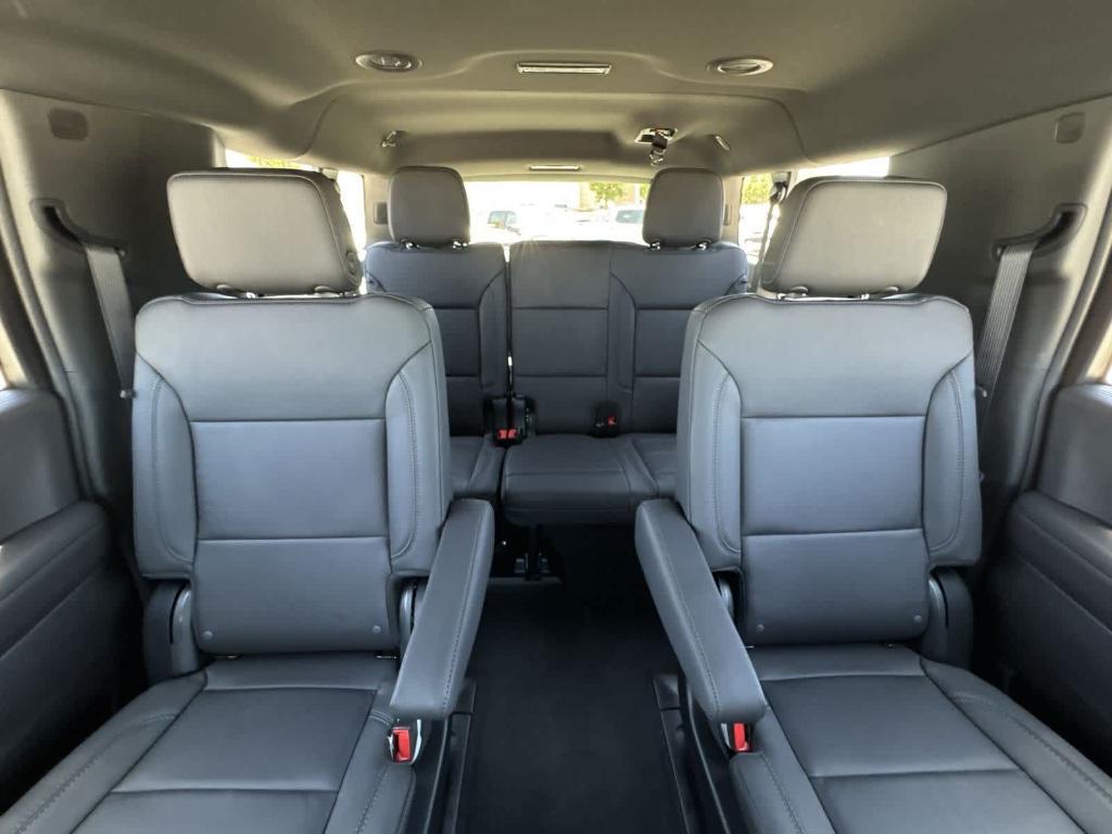 new 2025 Chevrolet Suburban car, priced at $72,978