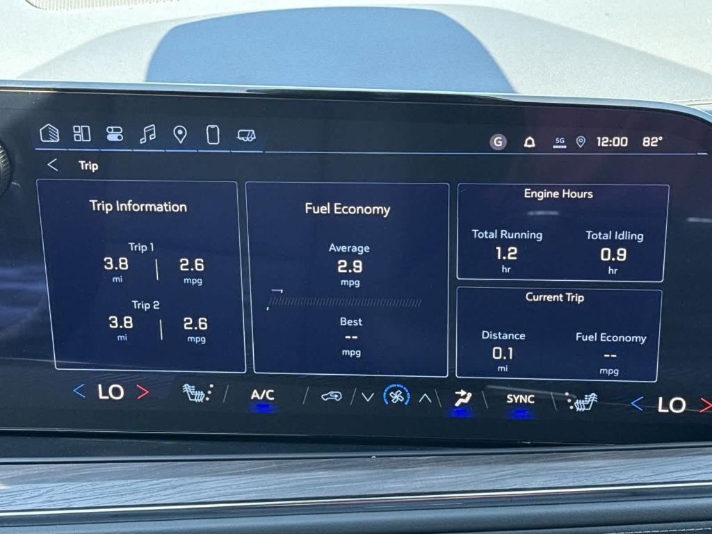 new 2025 Chevrolet Suburban car, priced at $72,978