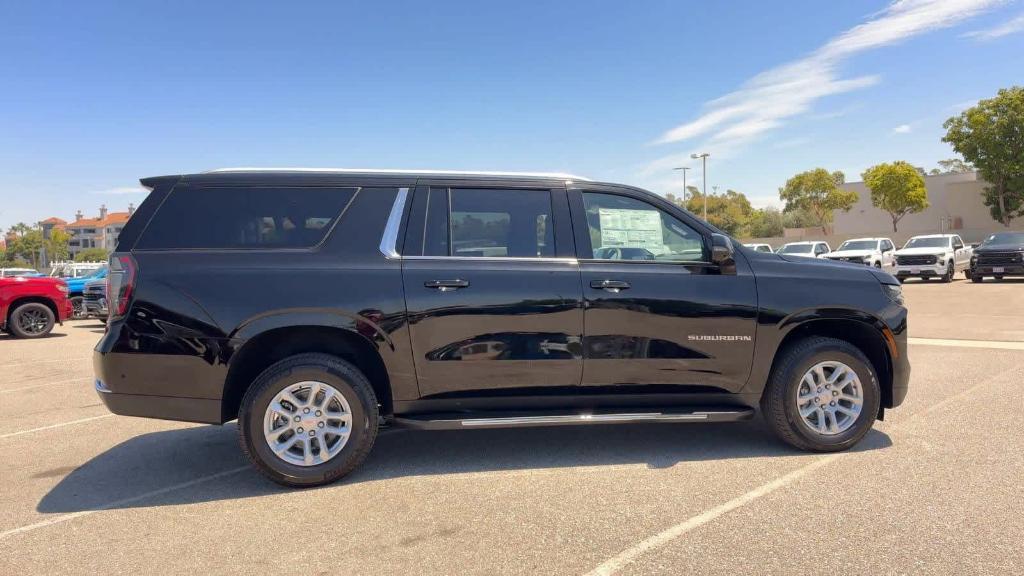 new 2025 Chevrolet Suburban car, priced at $72,978