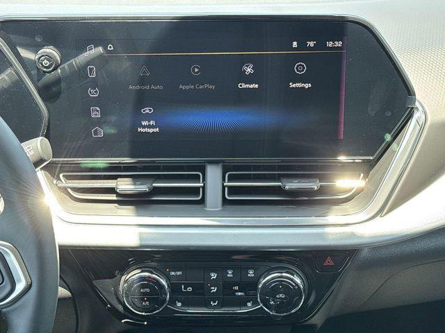 new 2025 Chevrolet Trax car, priced at $24,690