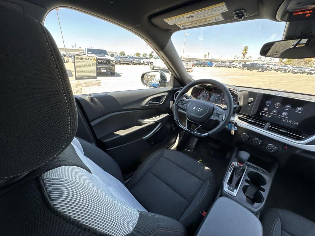 new 2025 Chevrolet Trax car, priced at $25,487