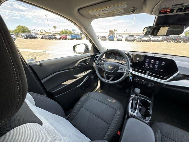 used 2025 Chevrolet Trax car, priced at $23,484