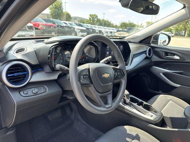 used 2025 Chevrolet Trax car, priced at $23,484
