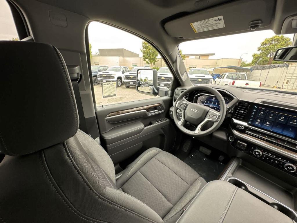new 2025 Chevrolet Silverado 2500 car, priced at $66,628