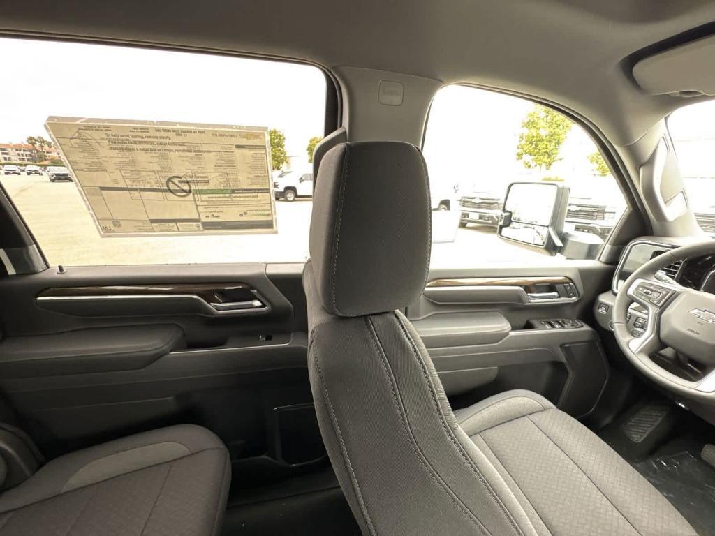 new 2025 Chevrolet Silverado 2500 car, priced at $66,628