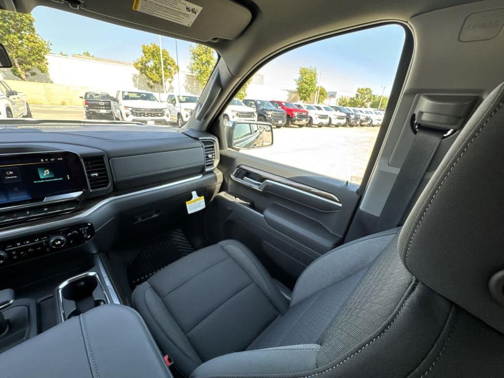 new 2025 Chevrolet Silverado 1500 car, priced at $51,272