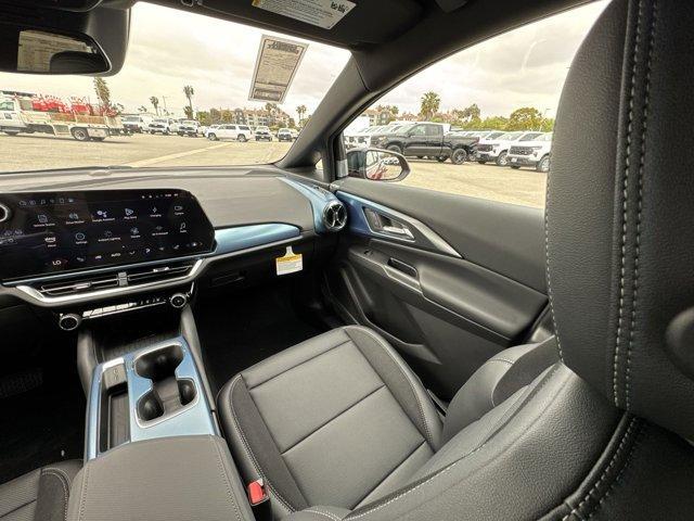 new 2025 Chevrolet Equinox EV car, priced at $34,028