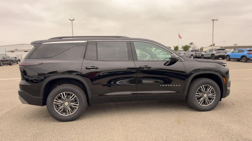 new 2025 Chevrolet Traverse car, priced at $42,393