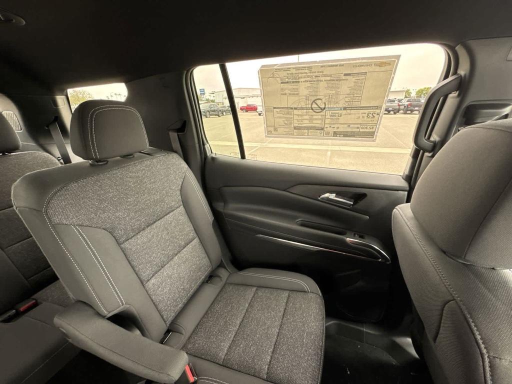 new 2025 Chevrolet Traverse car, priced at $42,393
