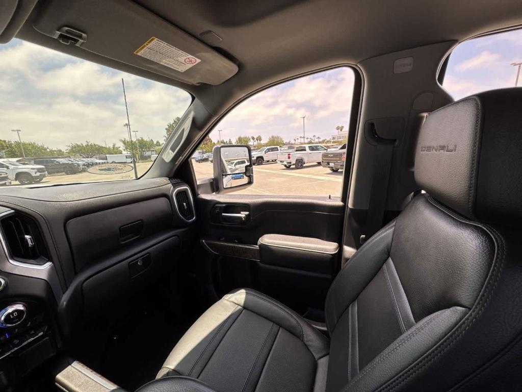 used 2022 GMC Sierra 2500 car, priced at $55,999