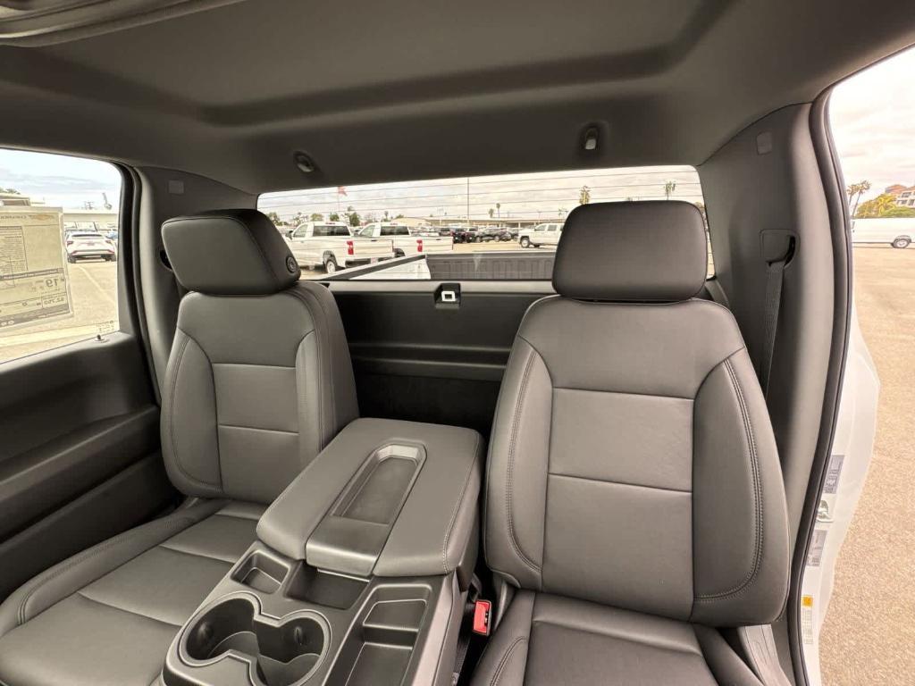 new 2025 Chevrolet Silverado 1500 car, priced at $32,808