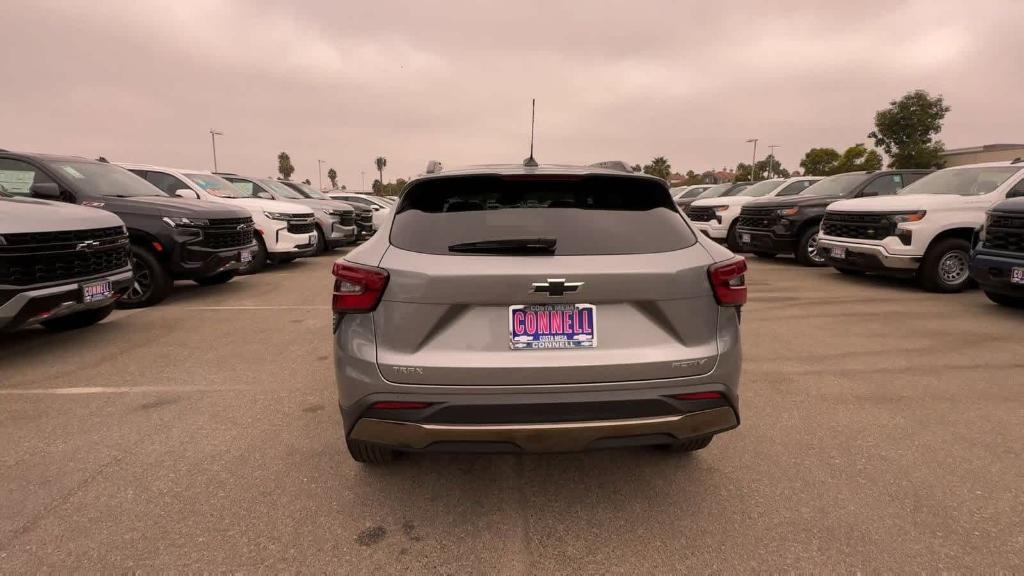 new 2025 Chevrolet Trax car, priced at $25,987