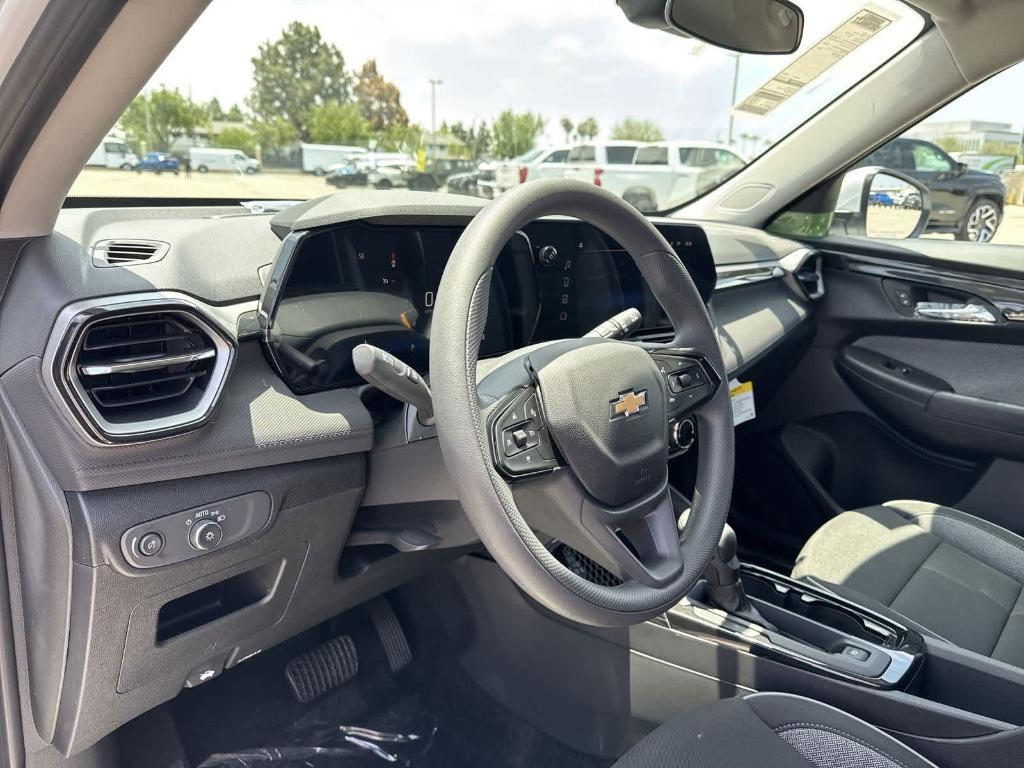 new 2026 Chevrolet TrailBlazer car, priced at $27,318