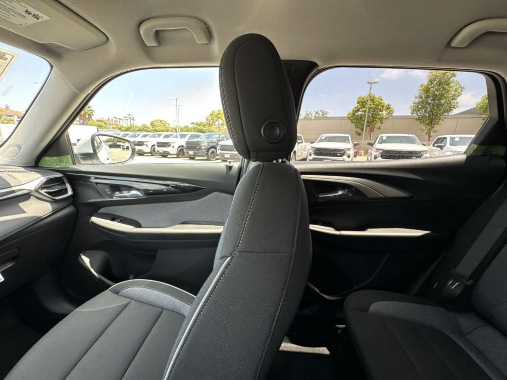 new 2026 Chevrolet TrailBlazer car, priced at $27,318