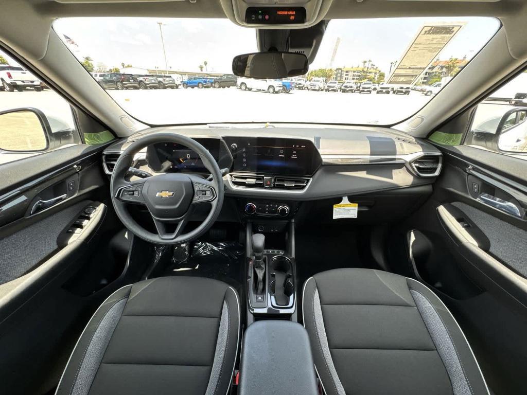 new 2026 Chevrolet TrailBlazer car, priced at $27,318