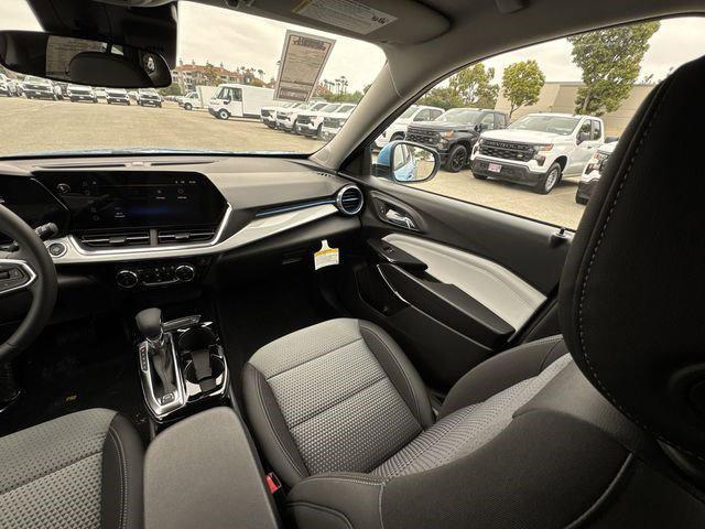 new 2025 Chevrolet Trax car, priced at $26,395