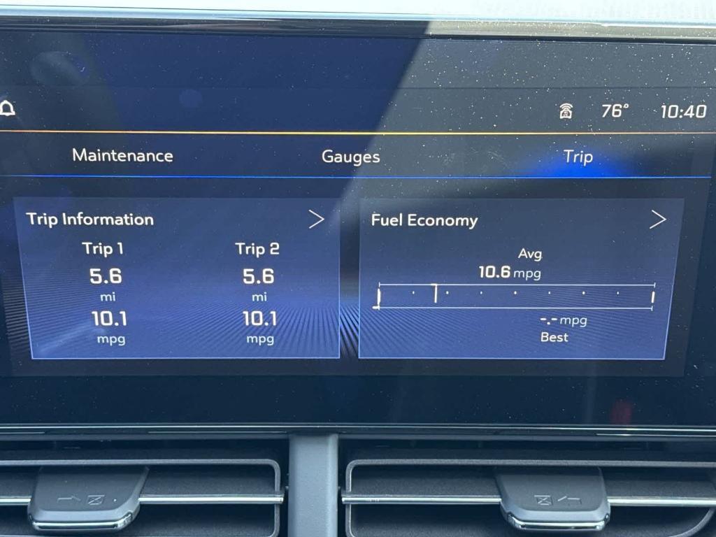 new 2025 Chevrolet Trax car, priced at $25,138