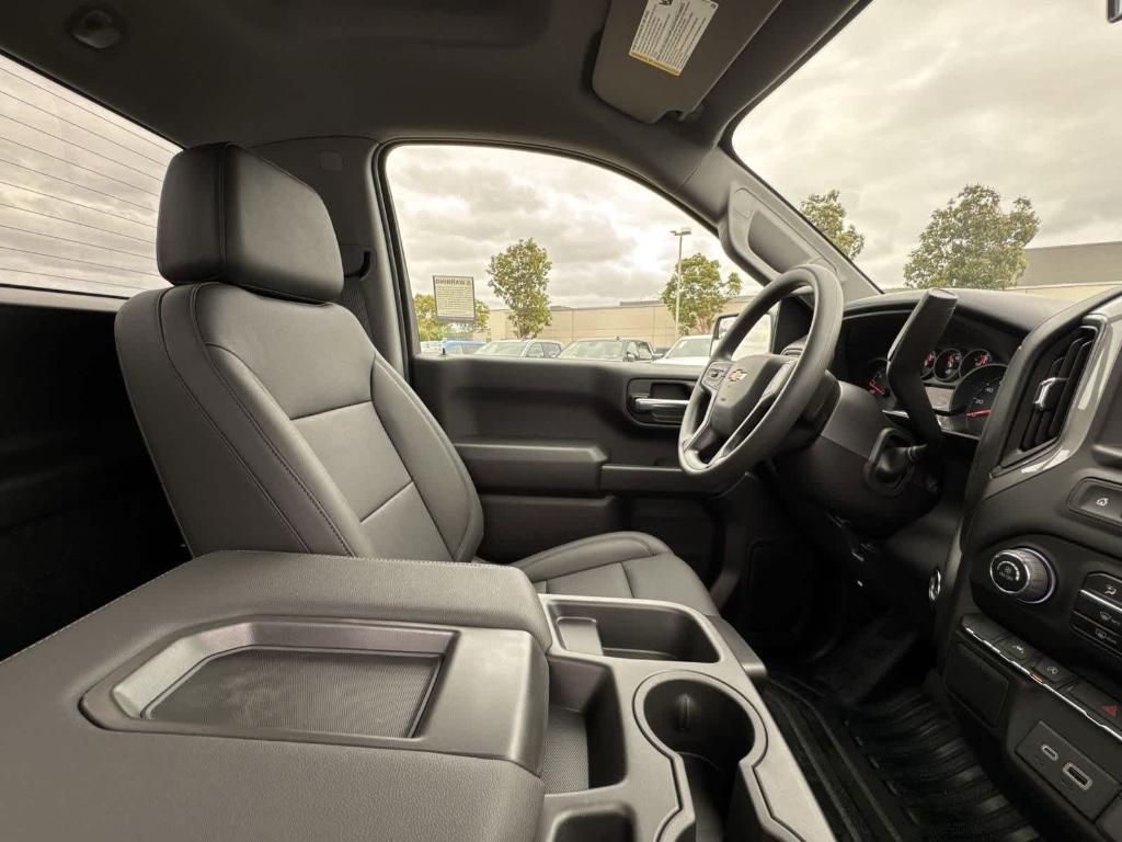 new 2025 Chevrolet Silverado 1500 car, priced at $31,308